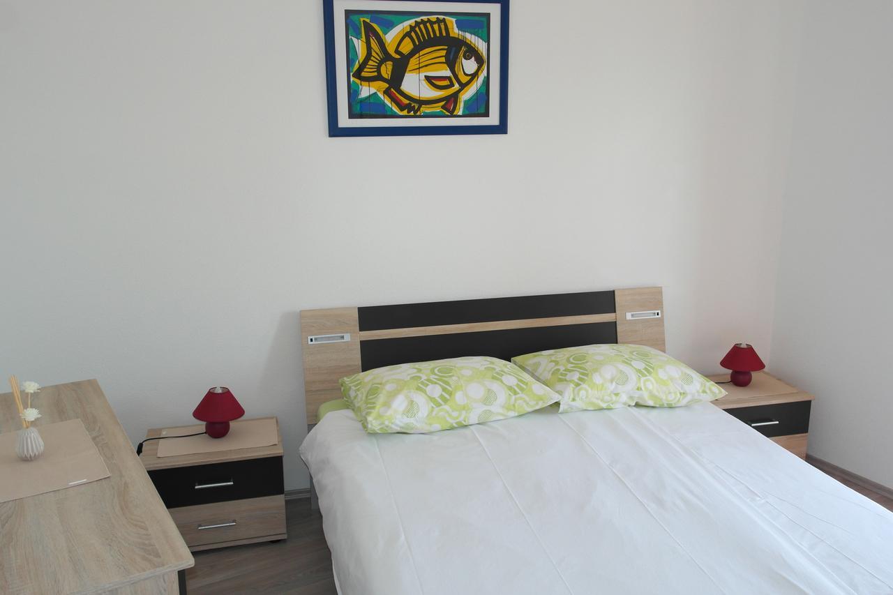 Apartments Racic Bol Extérieur photo