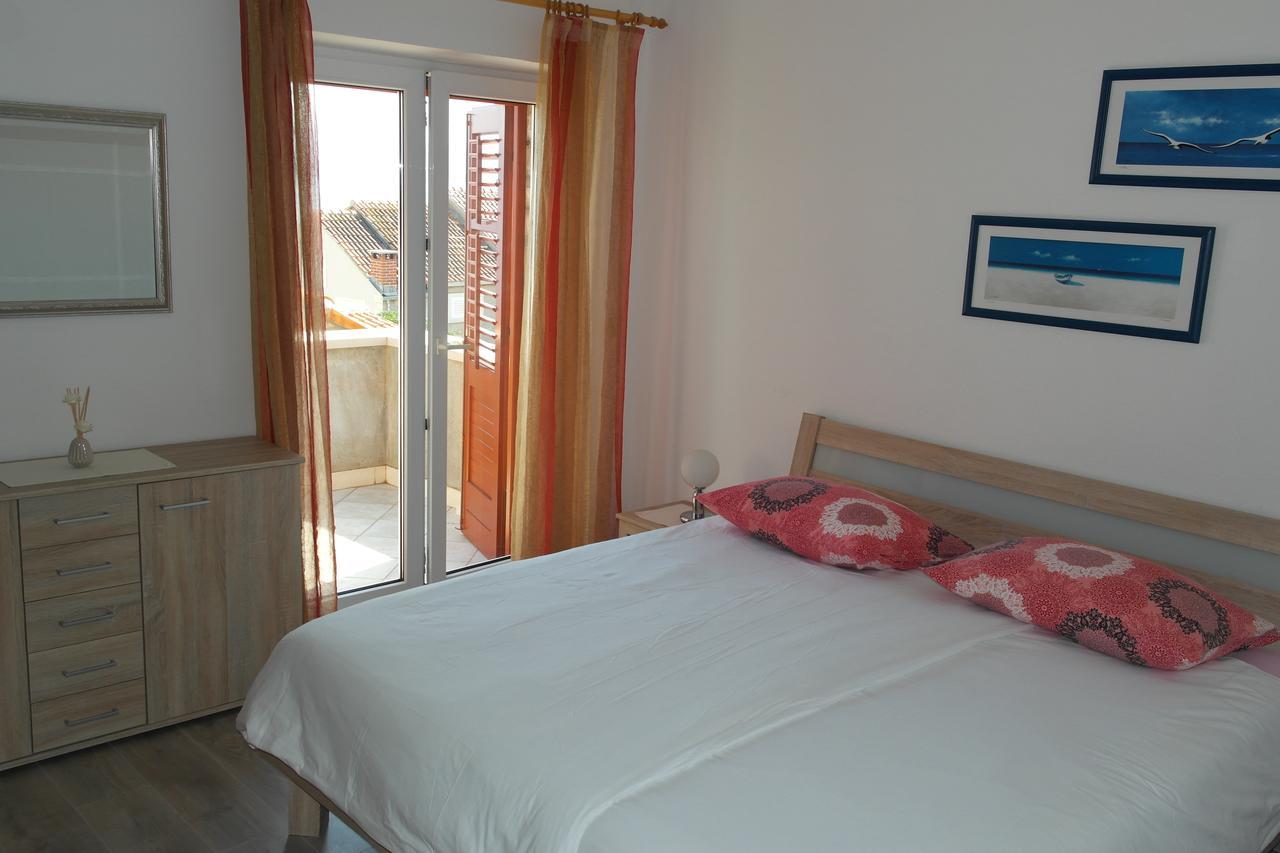 Apartments Racic Bol Extérieur photo